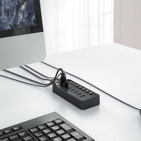 Hub CT2U3-10AB z włącznikami 10x USB-A - czarny Hub CT2U3-10AB z włącznikami 10x USB-A - czarny