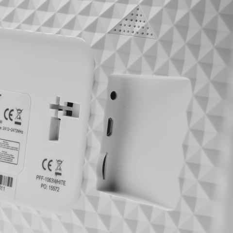 Ramka cyfrowa do zdjęć 16 GB 10.1'' - biała Ramka cyfrowa do zdjęć 16 GB 10.1'' - biała